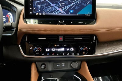 2026 Nissan Rogue Platinum AWD - Premium Package