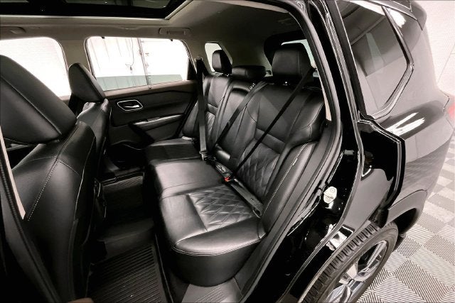 2023 Nissan Rogue Platinum AWD-Pano Roof-Adaptive Cruise-Htd Leather