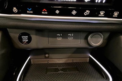 2025 Nissan Rogue Platinum AWD - Premium and Tech Packages