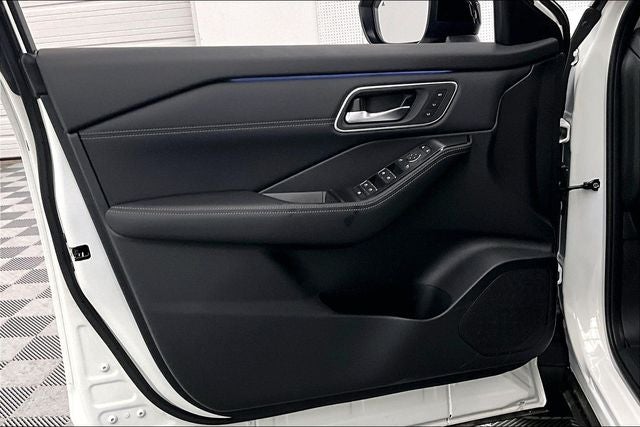 2025 Nissan Rogue Platinum AWD - Premium and Tech Packages