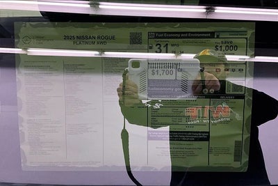 2025 Nissan Rogue Platinum AWD - Premium and Tech Packages