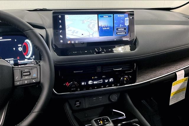 2025 Nissan Rogue Platinum AWD - Premium and Tech Packages