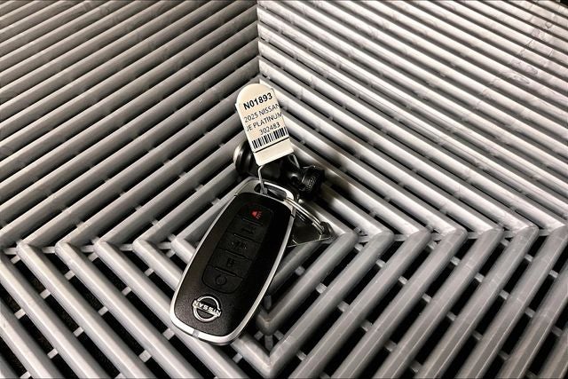 2025 Nissan Rogue Platinum AWD