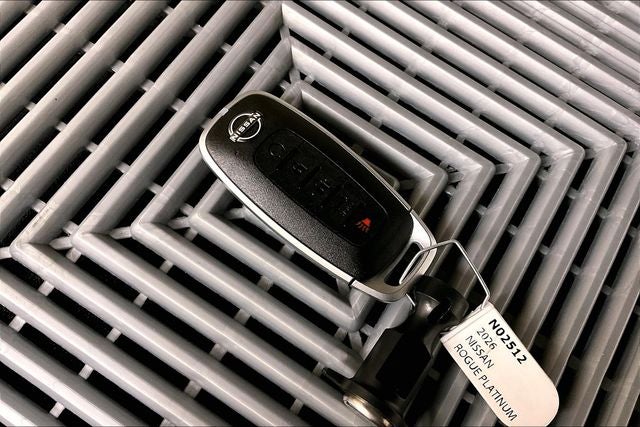 2026 Nissan Rogue Platinum AWD - Premium Package