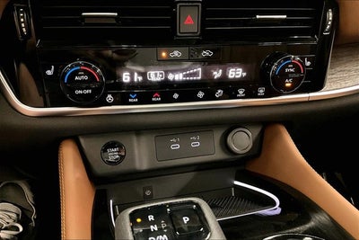 2026 Nissan Rogue Platinum AWD - Premium Package