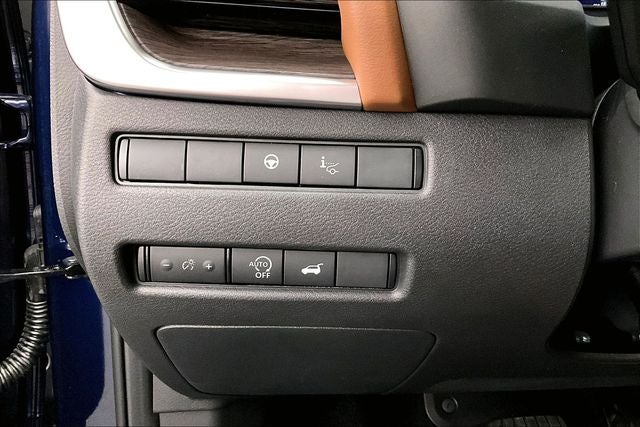 2026 Nissan Rogue Platinum AWD - Premium Package