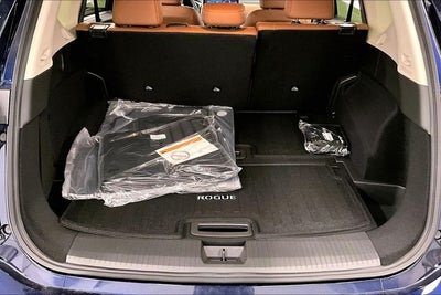 2026 Nissan Rogue Platinum AWD - Premium Package