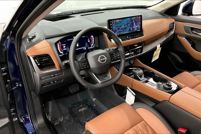 2026 Nissan Rogue Platinum AWD - Premium Package