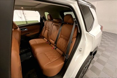 2026 Nissan Rogue Platinum AWD - Premium Package