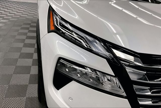 2026 Nissan Rogue Platinum AWD - Premium Package