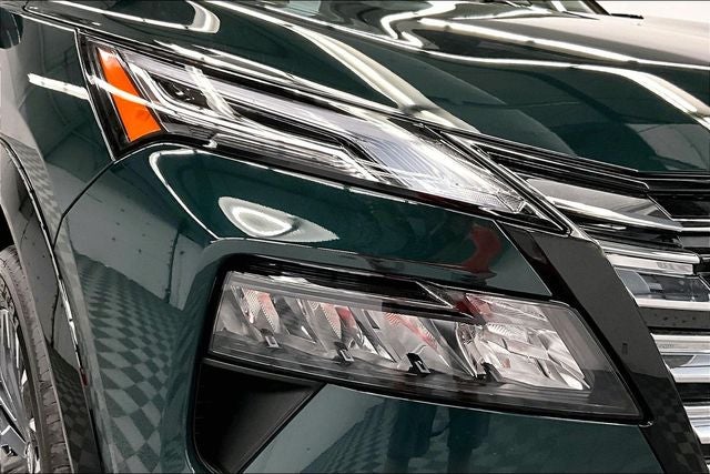 2026 Nissan Rogue Platinum AWD - Premium Package