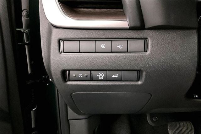 2026 Nissan Rogue Platinum AWD - Premium Package