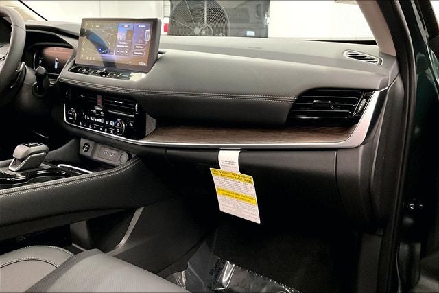 2026 Nissan Rogue Platinum AWD - Premium Package