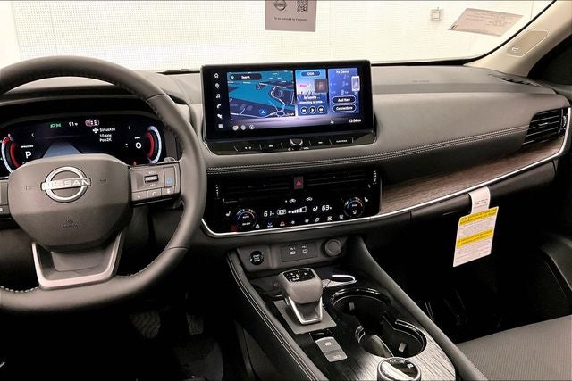 2026 Nissan Rogue Platinum AWD - Premium Package