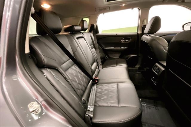 2026 Nissan Rogue Platinum AWD - Premium Package