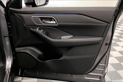 2026 Nissan Rogue Platinum AWD - Premium Package