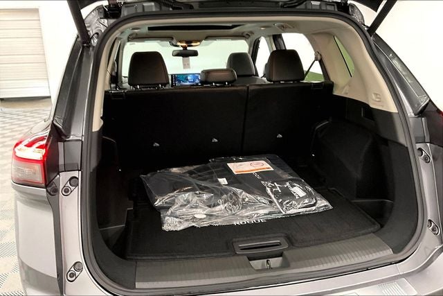 2026 Nissan Rogue Platinum AWD - Premium Package