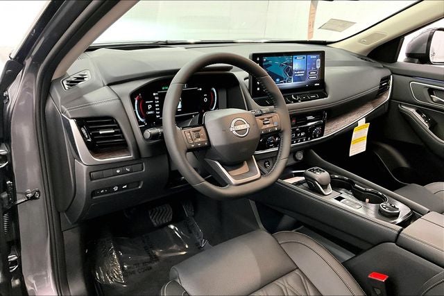 2026 Nissan Rogue Platinum AWD - Premium Package