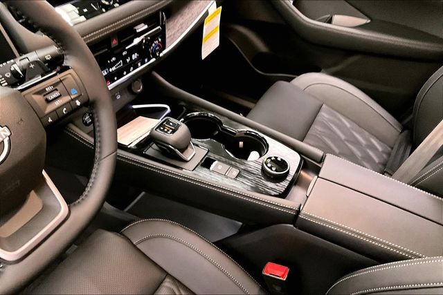 2026 Nissan Rogue Platinum AWD - Premium Package