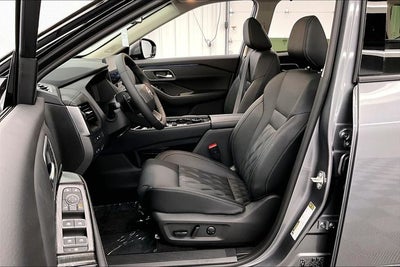 2026 Nissan Rogue Platinum AWD - Premium Package