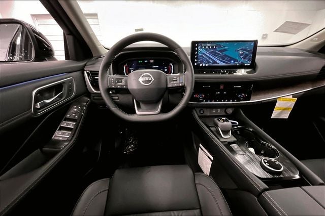 2026 Nissan Rogue Platinum AWD - Premium Package