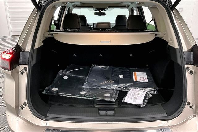 2026 Nissan Rogue Platinum AWD - Premium Package