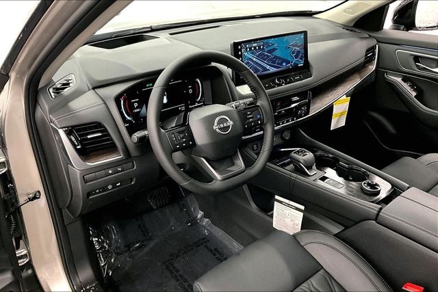 2026 Nissan Rogue Platinum AWD - Premium Package