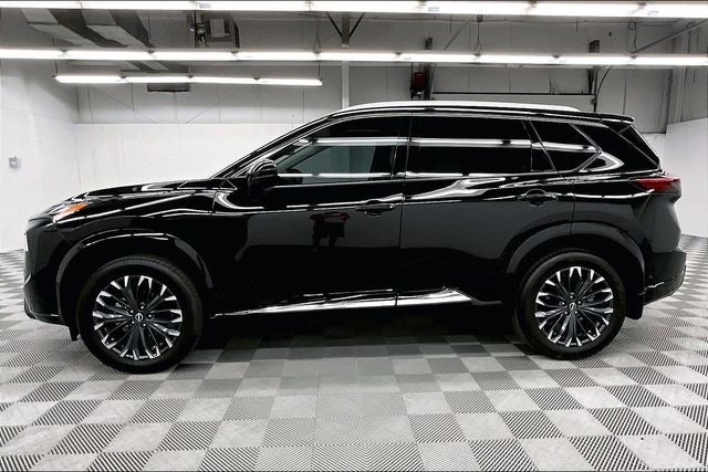 2025 Nissan Rogue Platinum