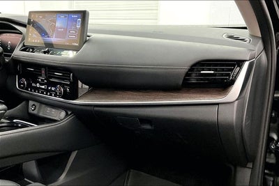 2025 Nissan Rogue Platinum