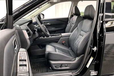 2025 Nissan Rogue Platinum