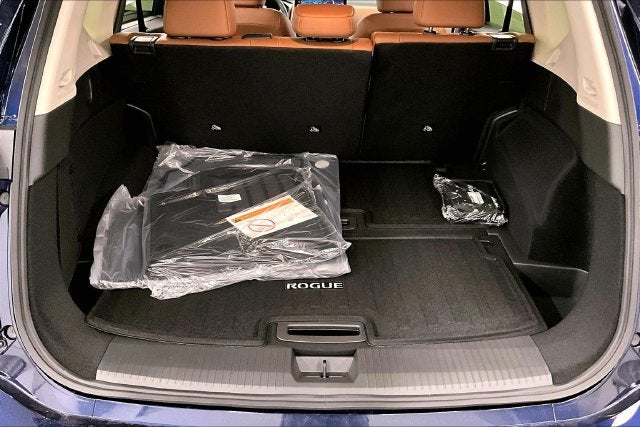2026 Nissan Rogue Platinum AWD - Premium Package
