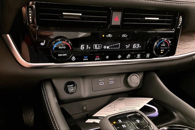 2026 Nissan Rogue Platinum AWD - Premium Package