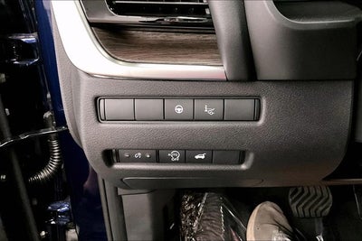 2026 Nissan Rogue Platinum AWD - Premium Package