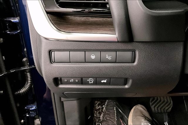 2026 Nissan Rogue Platinum AWD - Premium Package