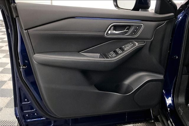 2026 Nissan Rogue Platinum AWD - Premium Package