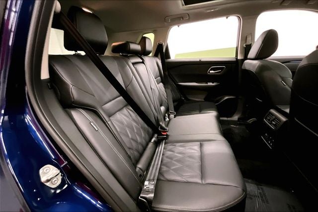 2026 Nissan Rogue Platinum AWD - Premium Package