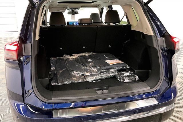 2026 Nissan Rogue Platinum AWD - Premium Package