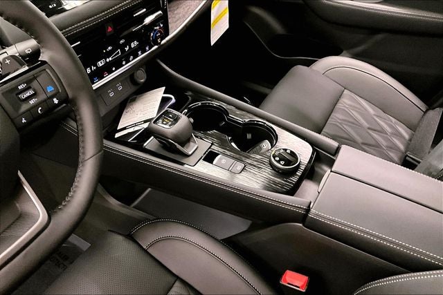 2026 Nissan Rogue Platinum AWD - Premium Package