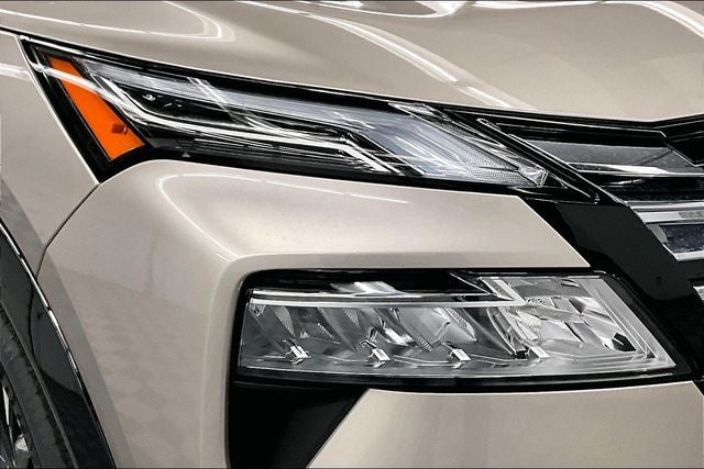 2026 Nissan Rogue Platinum AWD - Premium Package