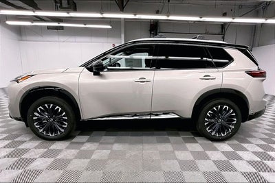 2026 Nissan Rogue Platinum AWD - Premium Package