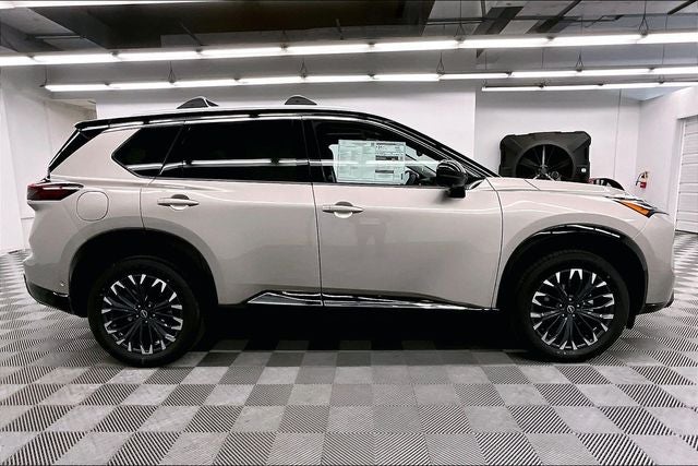 2026 Nissan Rogue Platinum AWD - Premium Package