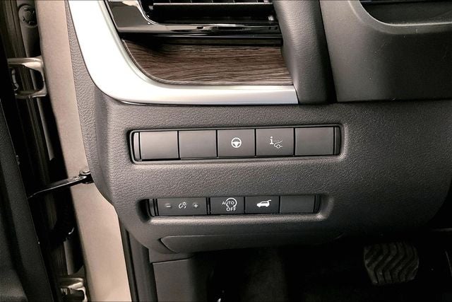 2026 Nissan Rogue Platinum AWD - Premium Package