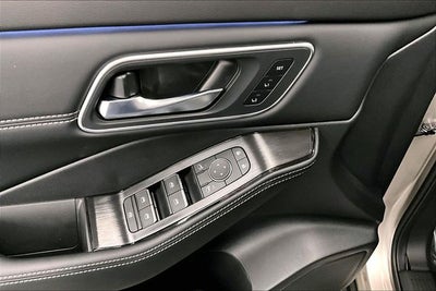 2026 Nissan Rogue Platinum AWD - Premium Package