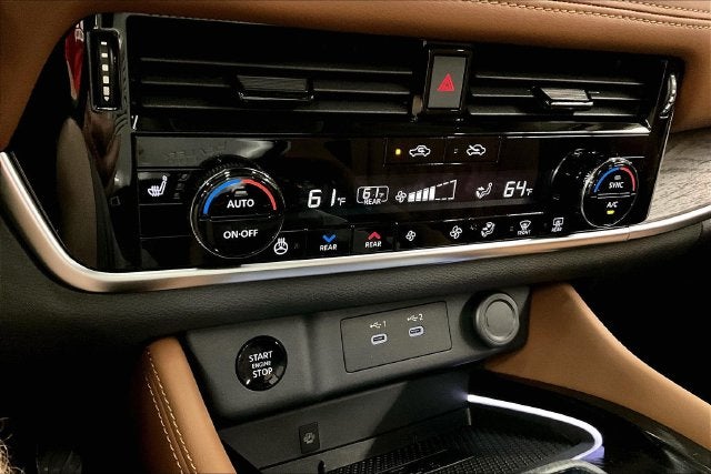 2026 Nissan Rogue Platinum AWD - Premium Package