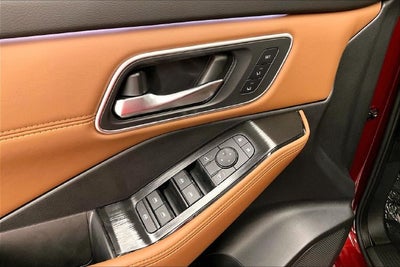 2026 Nissan Rogue Platinum AWD - Premium Package
