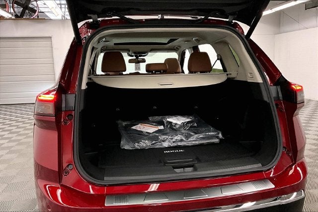 2026 Nissan Rogue Platinum AWD - Premium Package