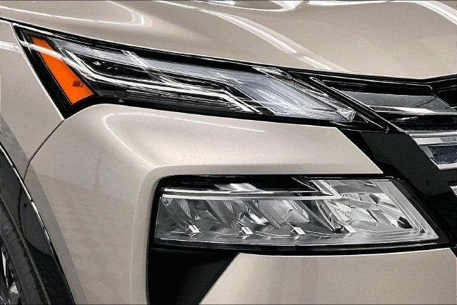 2026 Nissan Rogue Platinum AWD - Premium Package