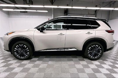 2026 Nissan Rogue Platinum AWD - Premium Package