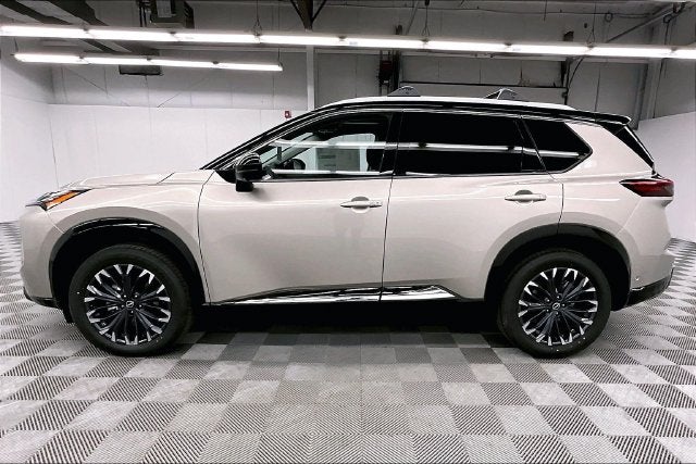 2026 Nissan Rogue Platinum AWD - Premium Package
