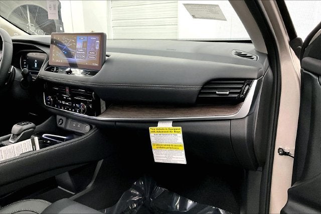 2026 Nissan Rogue Platinum AWD - Premium Package
